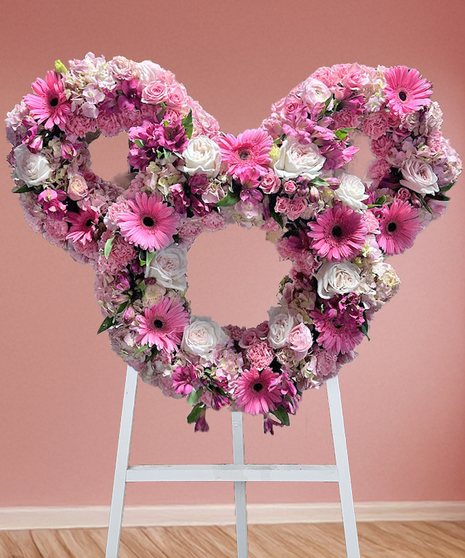 Mickey or Minnie Easel Spray