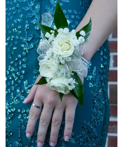 Petite Spray Rose Wrist Corsage